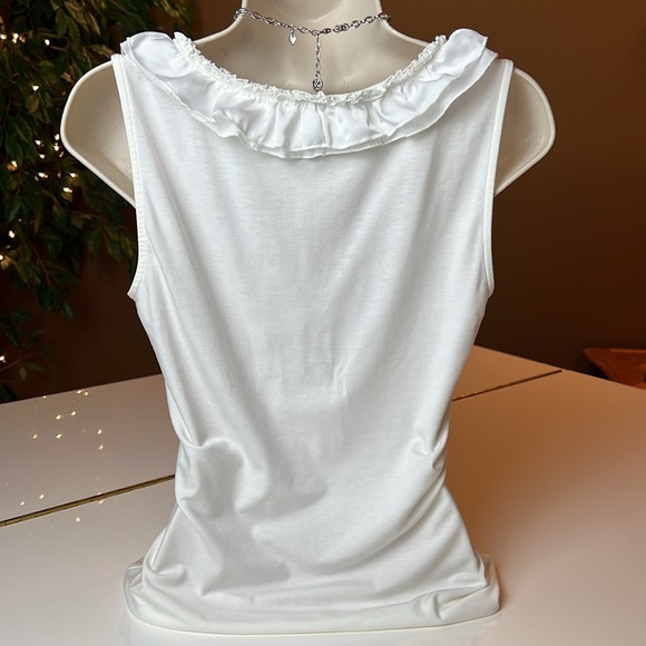 WHITE HOUSE BLACK MARKET WHITE V NECK TOP WITH RUFFLES AROUND NECK & FRONT SMALL - Picture 11 of 16